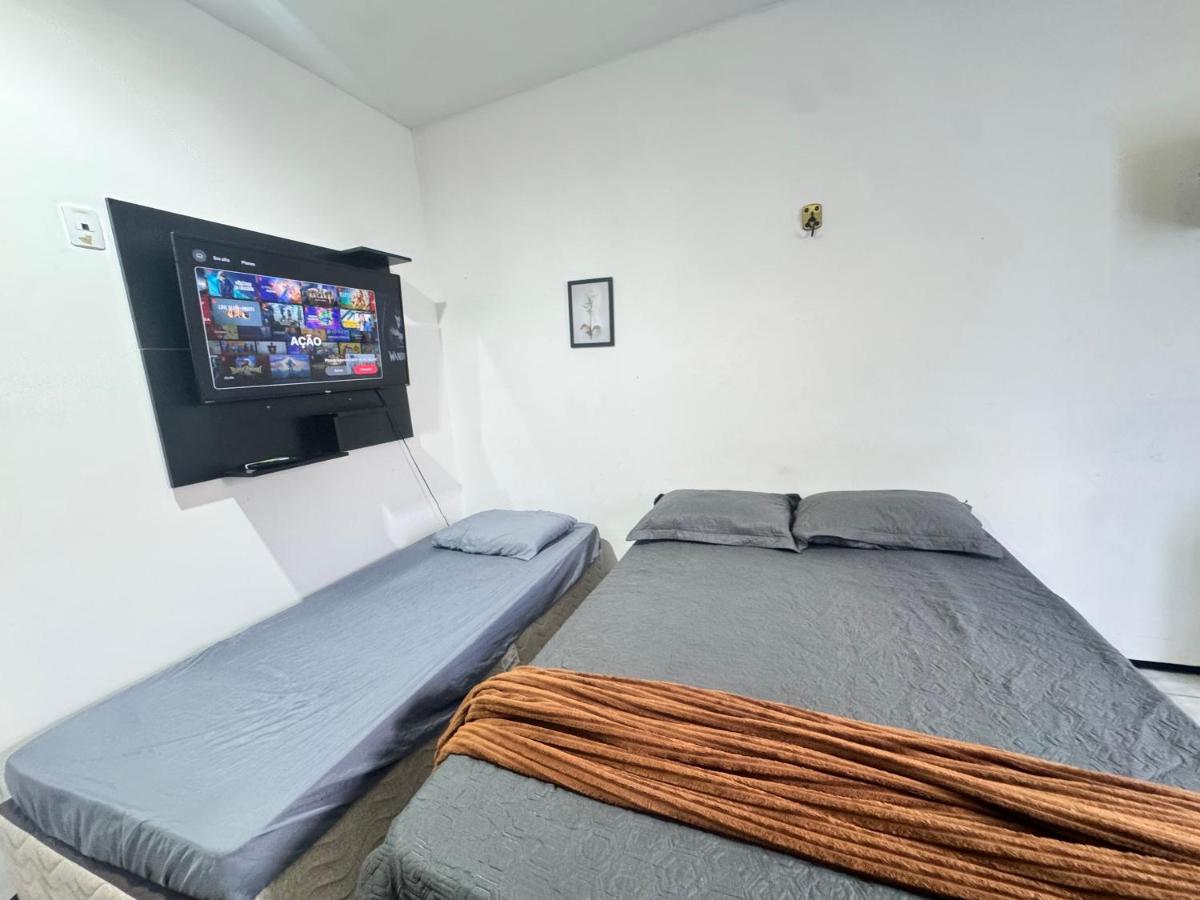 Ap em bairro nobre com garagem e ar - Ferienwohnung Sobral