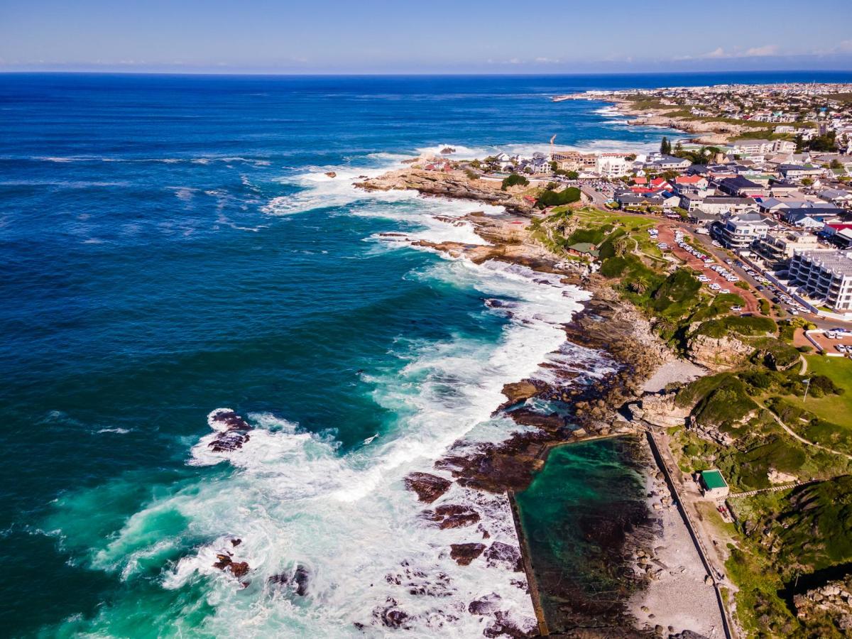 Hermanus Waterfront Boho Studio Apartment, Whale Coast Hideaway - Ferienwohnung Hermanus