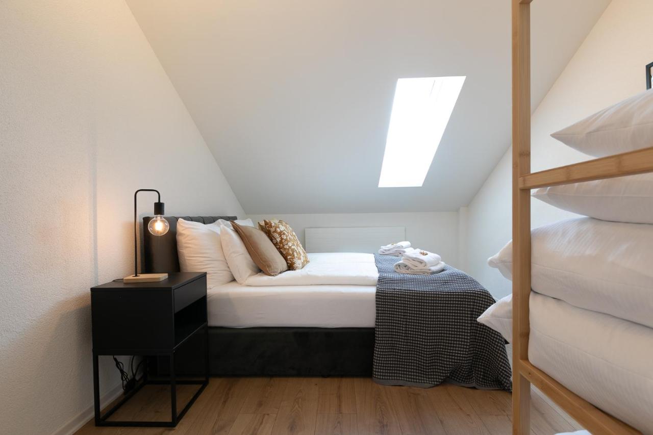 Superior One-Bedroom Apartment