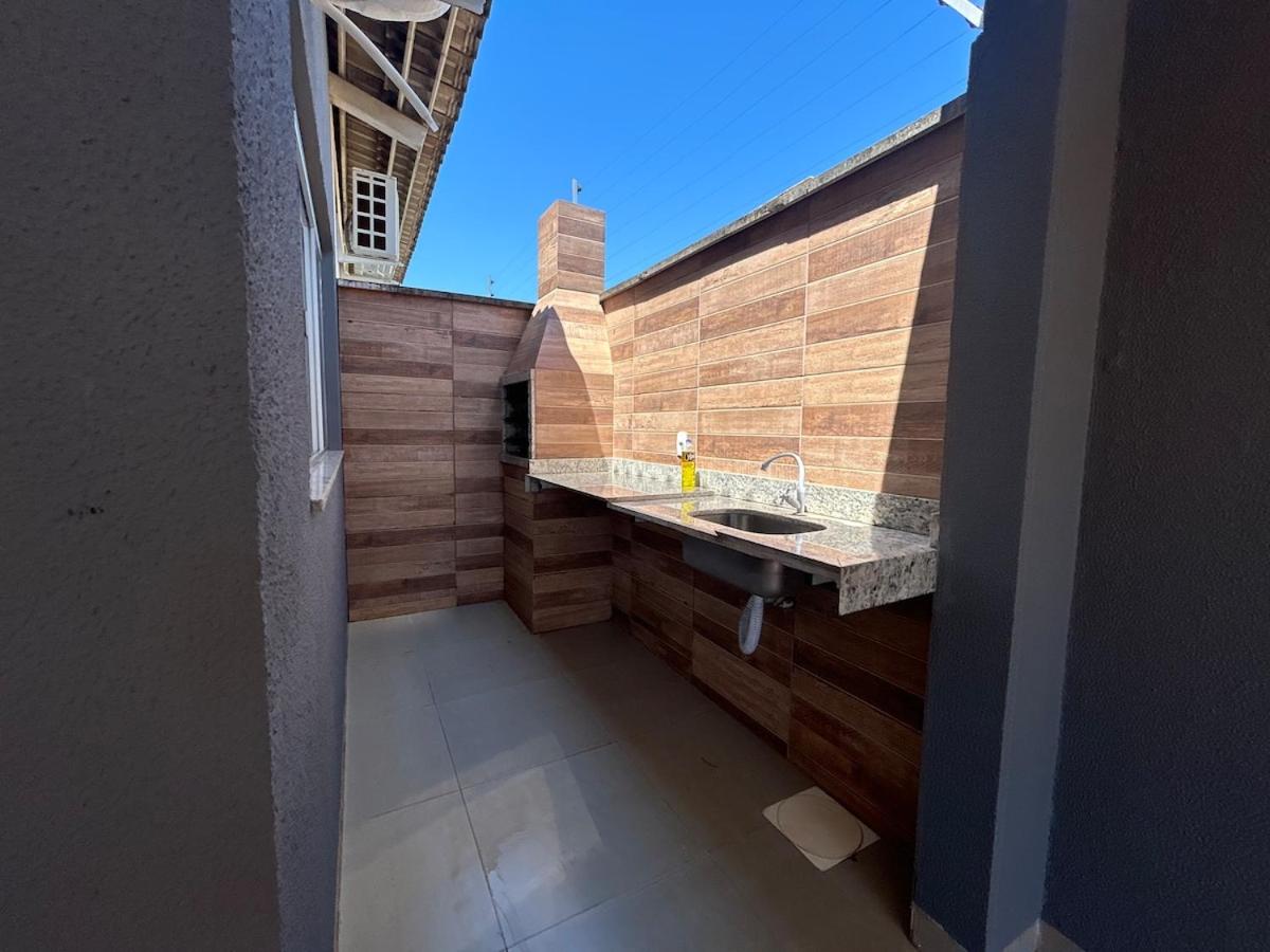 Casa 04 - Casa com 2 quartos, sendo uma suíte localizada próximo a rodoviária e o aeroporto - B&B Palmas