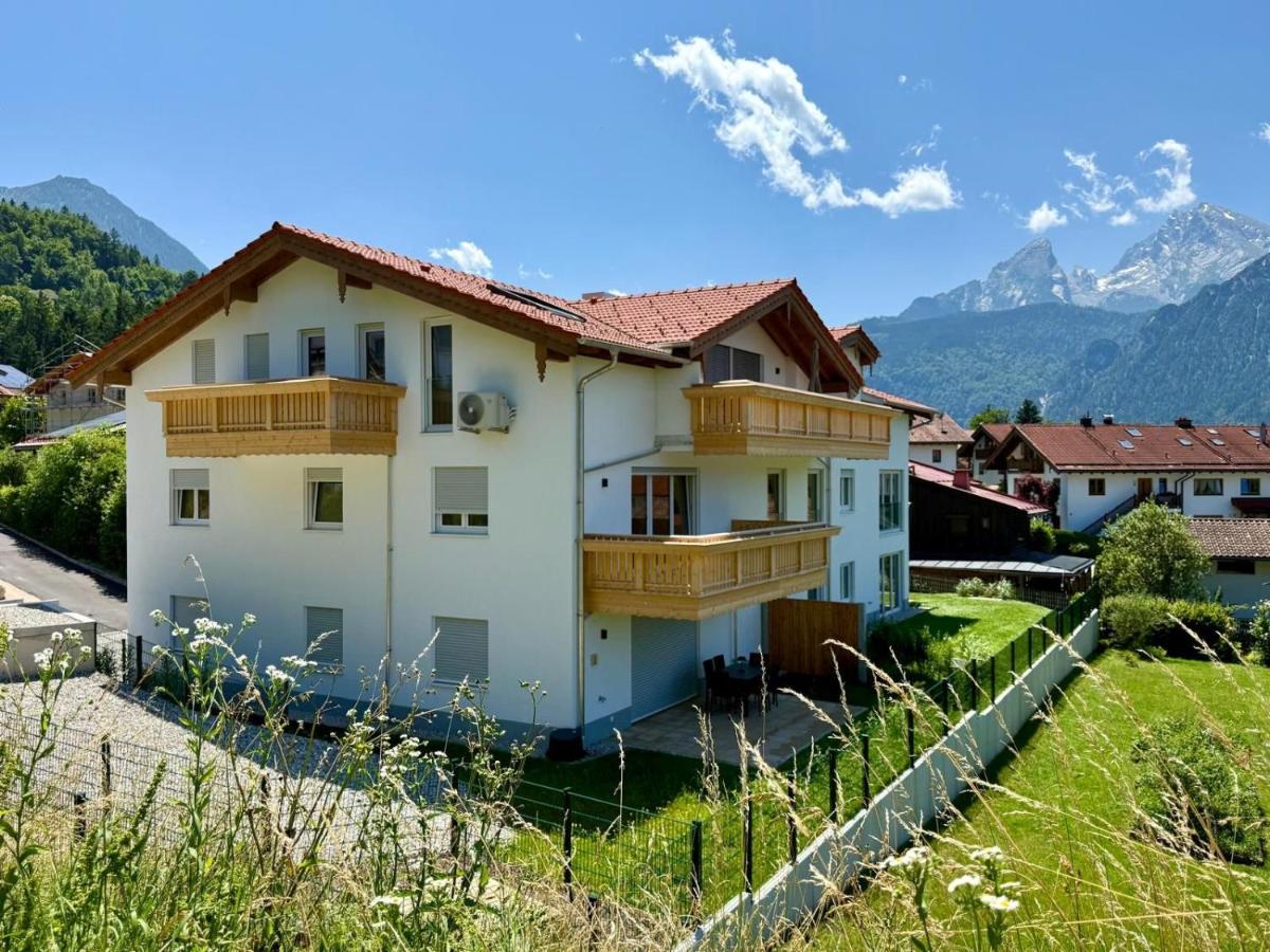 Neubau, Bergpanorama, gute Lage, Tiefgarage - Bed and Breakfast Berchtesgaden