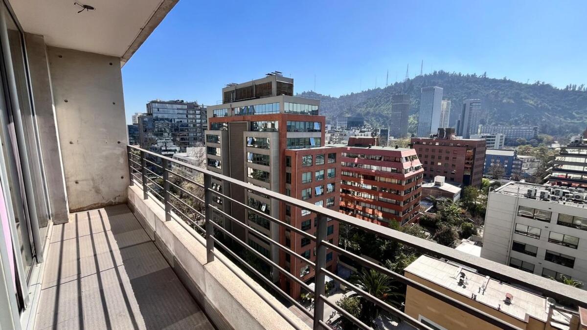 Comodo departamento en Pedro de Valdivia - Chambres d’hôtes Santiago