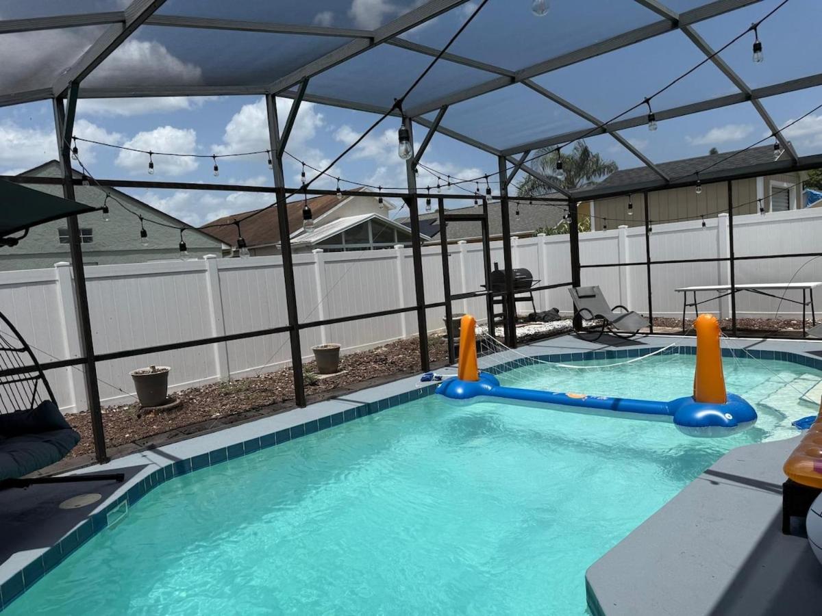 3 bedroom home with private pool - B&B Orlando