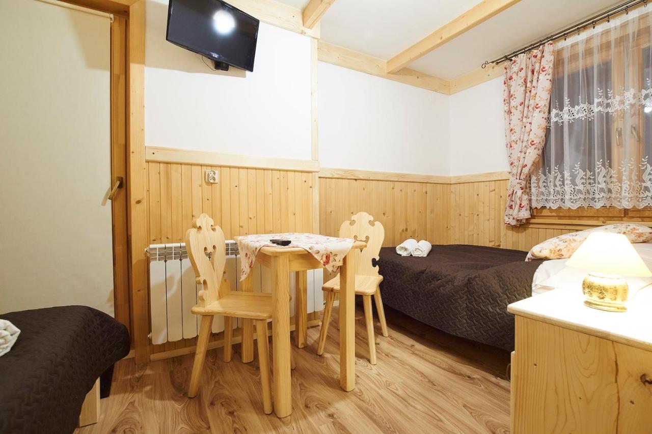 Doppelzimmer mit Balkon