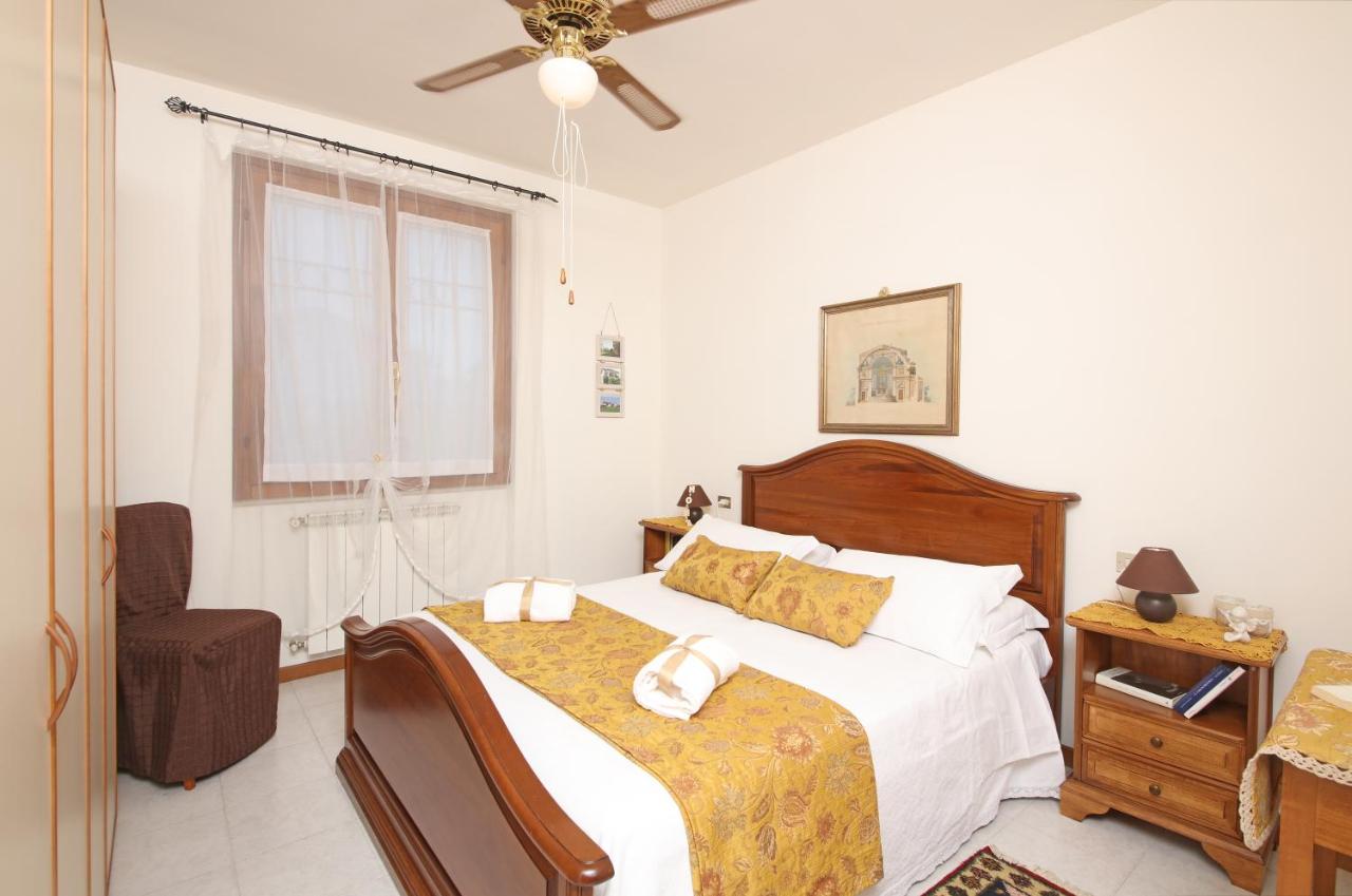 Two-Bedroom Apartment with Lake and Mountain View