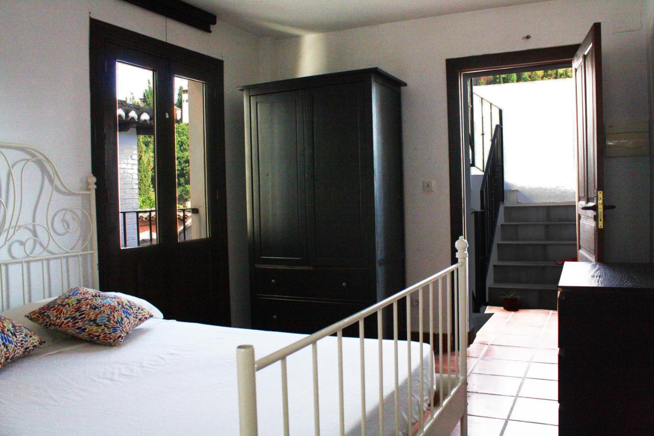 Apartment with Terrace and Alhambra view
