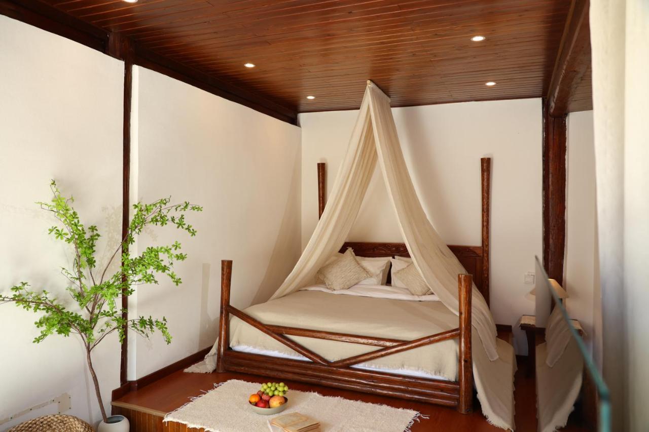 Chambre Double avec Patio