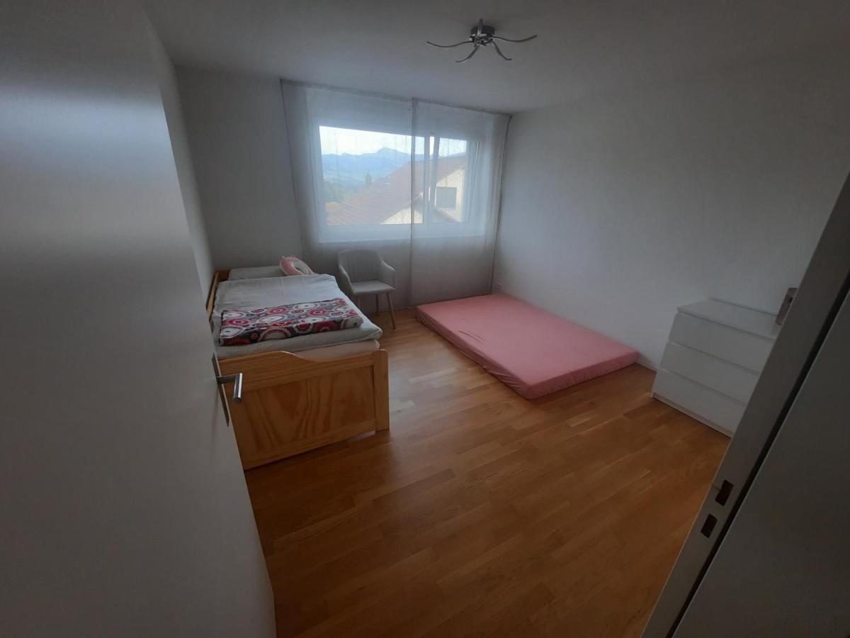 Zimmer 2, Haus der Begegnung - B&B Goldingen