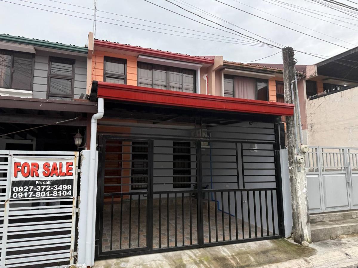 Buddy's, Fully Airconditioned - B&B Taconda