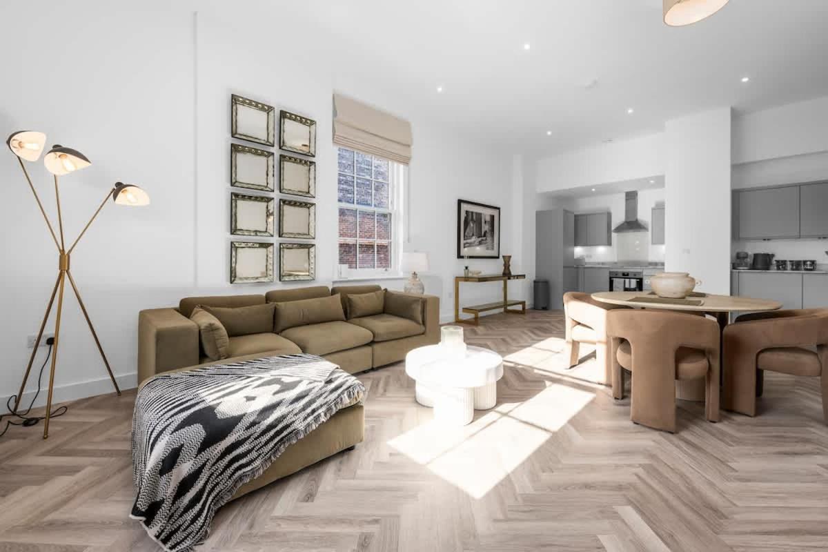 NEW Altrincham Flat, free parking by City SuperHost - B&B Altrincham