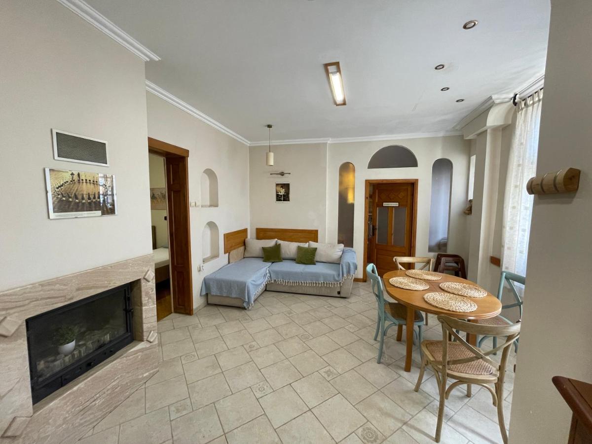 Time Traveling Apartment Sofia City - B&B Sofia
