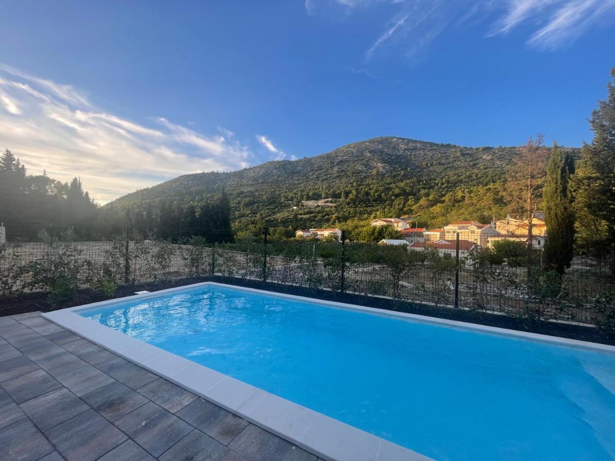 Villa D Cube - B&B Kremena