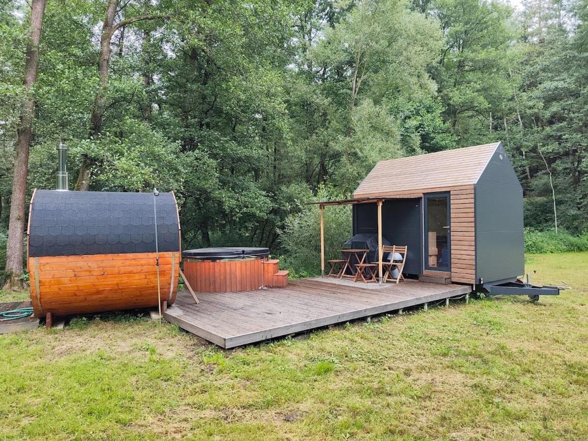 Glamping Všímarský Stream - Bed and Breakfast Malšín
