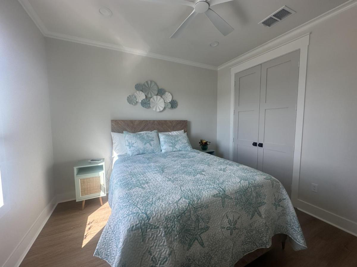 Salty Sunset Bay breeze, golden skies, and coastal vibes - Chambres d'hôtes Port Aransas