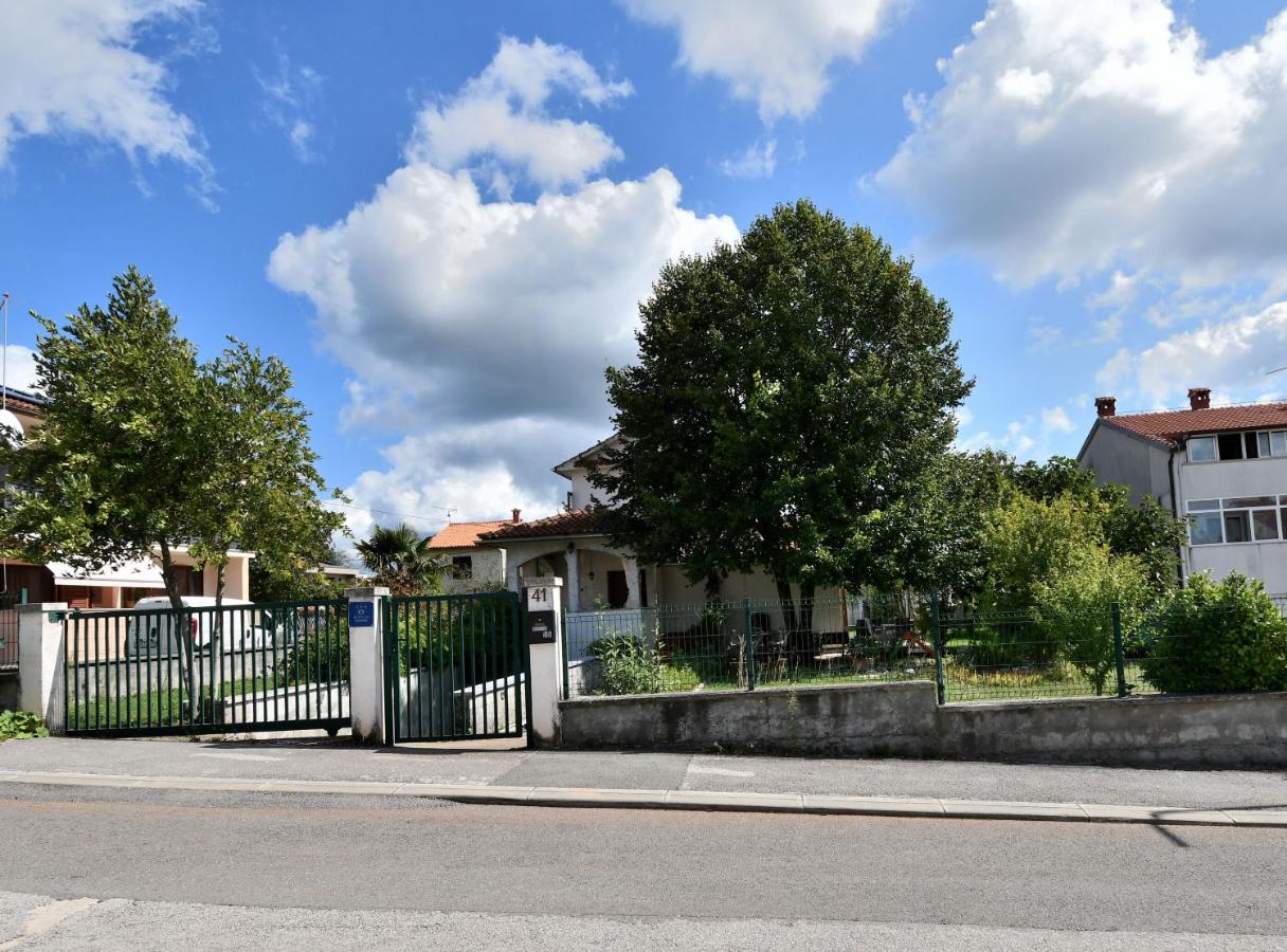 House Villa Lili - B&B Žminj