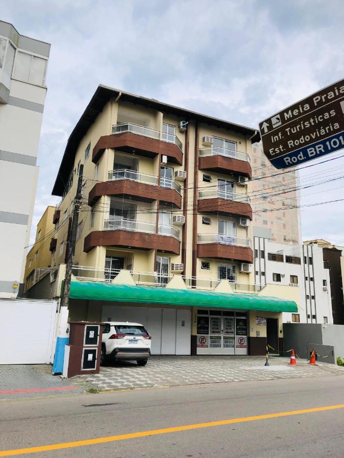 Apartamento de 35 m2 em Itapema - B&B Itapema