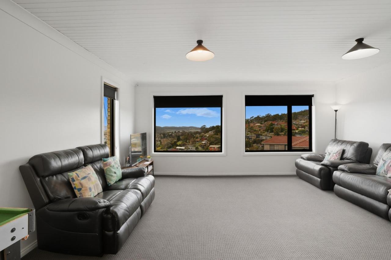 Large House, Centrally Located With Amazing Views - B&B Linville