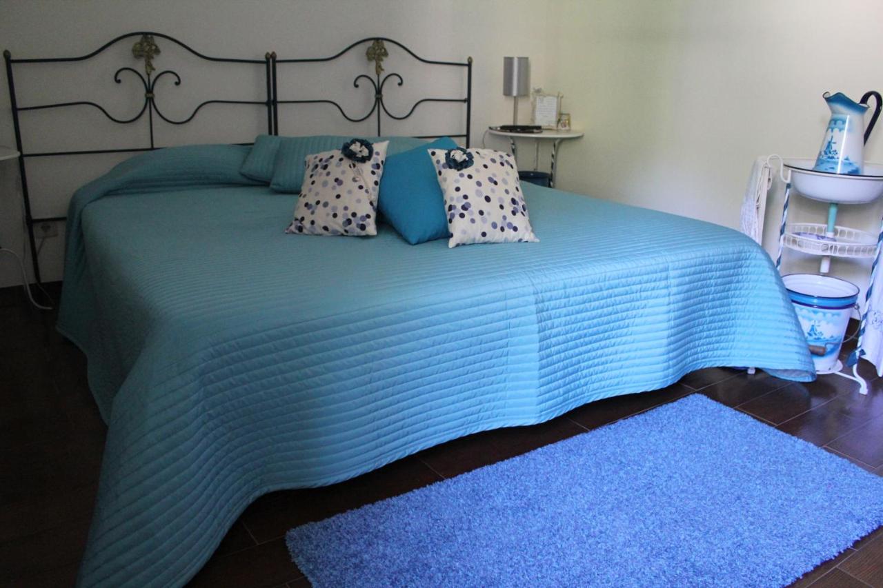 Queen Suite with Pool View