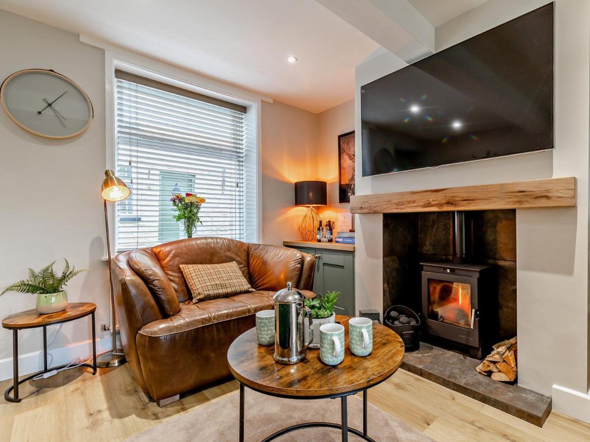 2 Bed in Bollington 94785 - B&B Bollington