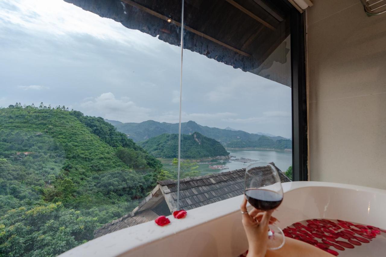 Deluxe Double Room with Bath