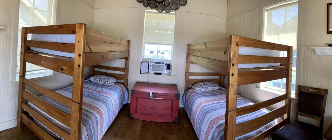 Cabin 3 - Reservoir View Bunk House in Bradenton, FL - Chambres d’hôtes Bradenton