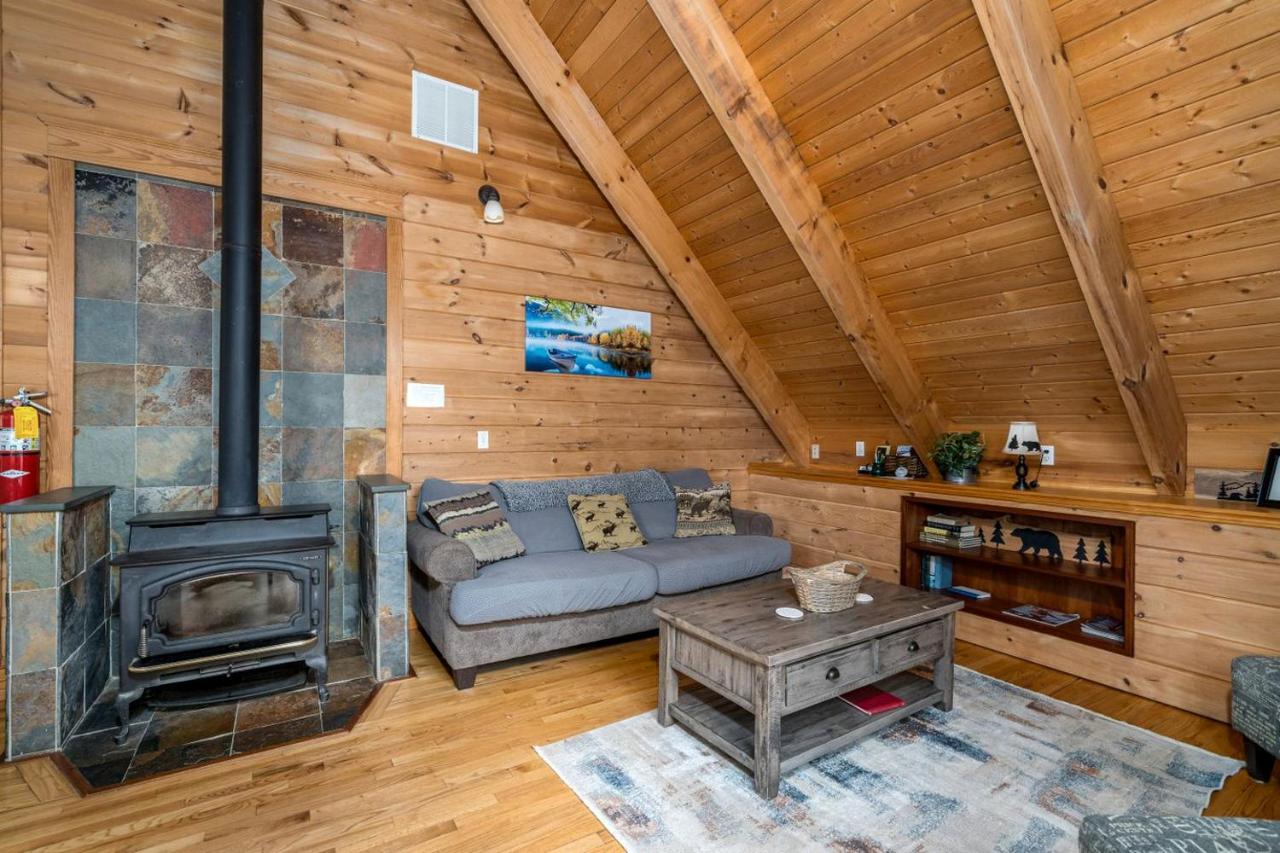 Delightful Cabin Rental with Mountain Views near Chattahoochee National Forest, Georgia - Chambres d'hôtes Blue Ridge