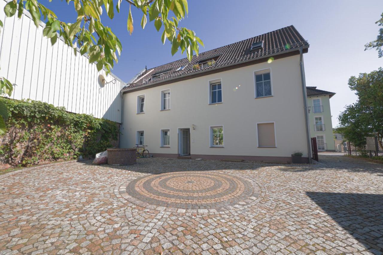 Urbanes Dachrefugium mit Balkon - Bed and Breakfast Königs Wusterhausen