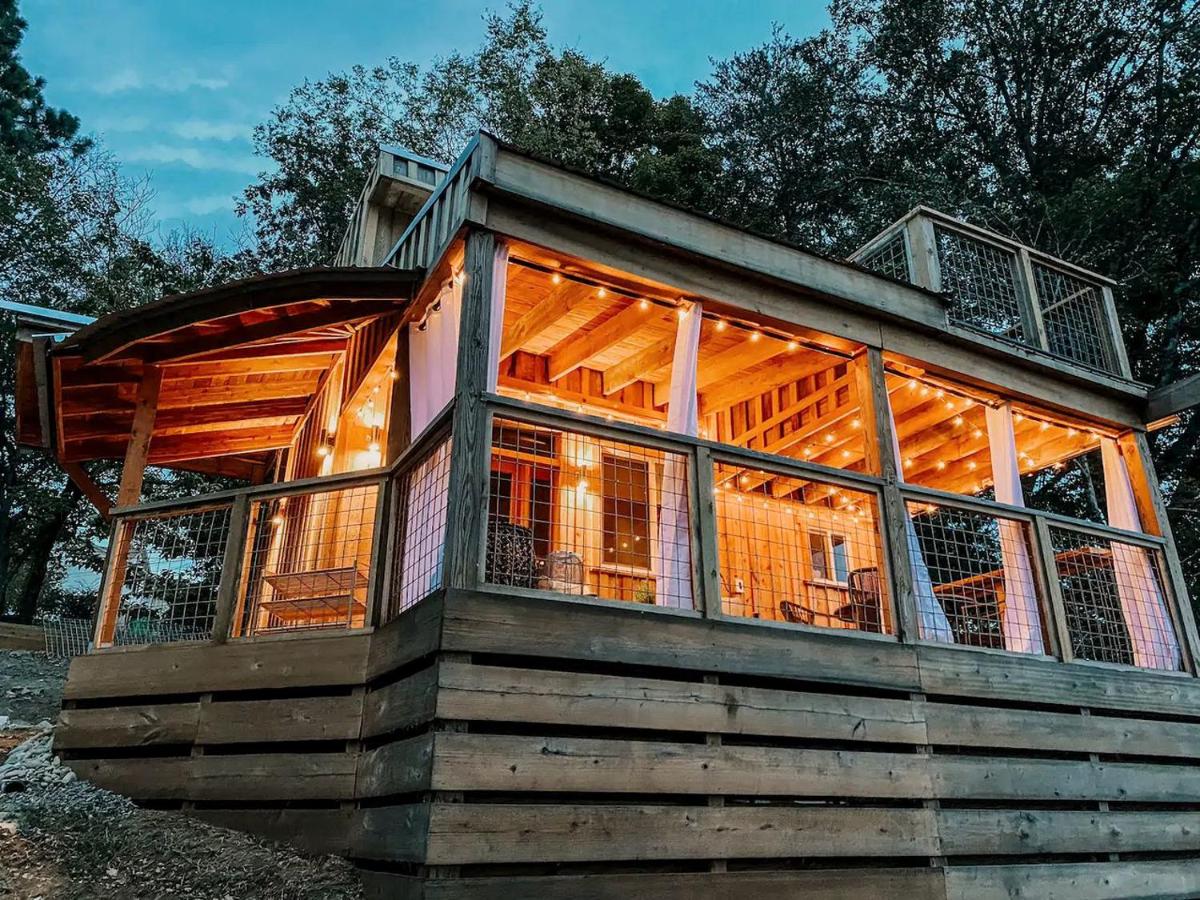 Magical Tennessee Tiny House with a Rooftop Deck - Ferienwohnung Alcoa