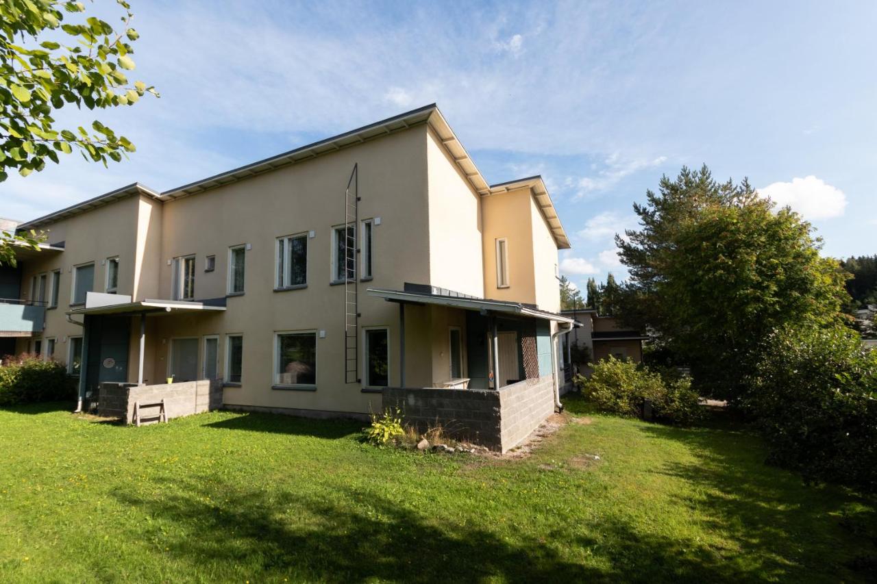 Newly renovated large family apartment, parking, sauna, balcony - B&B Jyväskylä