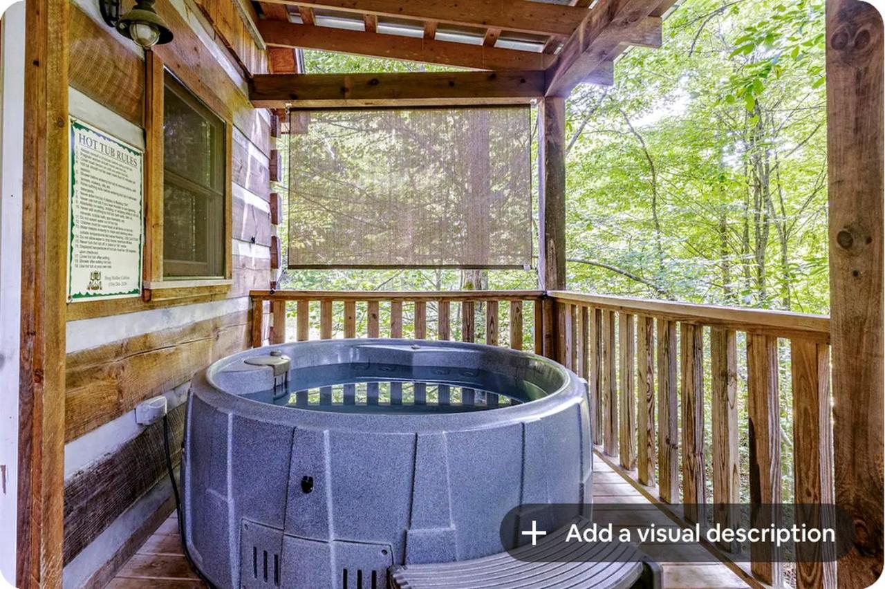 Beautiful Waterfront Cabin with Hot Tub near Winston-Salem, North Carolina - B&B Elkin