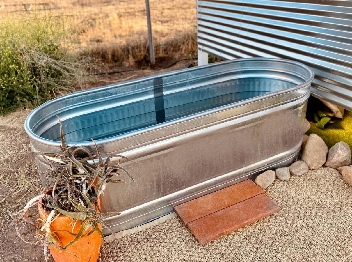 The Pink Pony Yurt, New Cuyama, CA - B&B New Cuyama