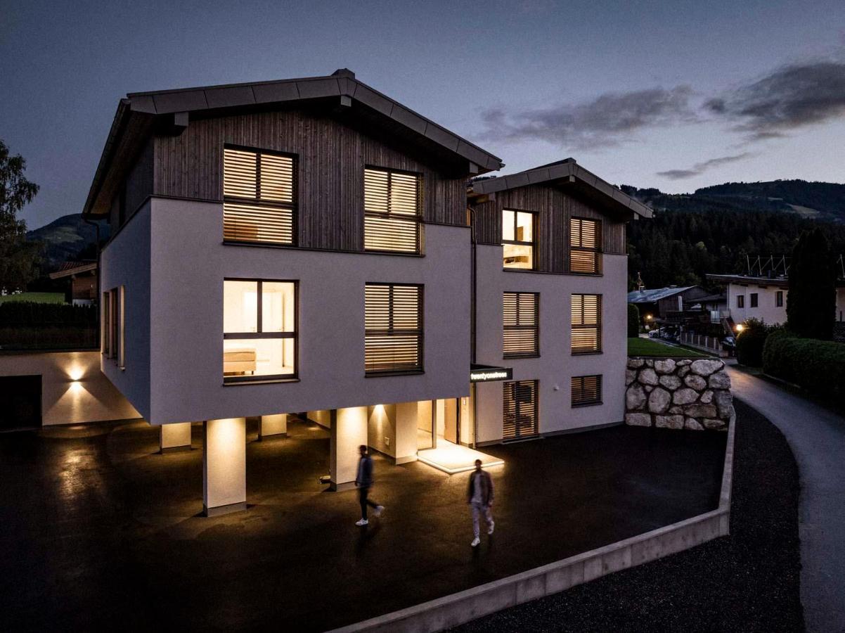 Three-Bedroom Apartment with Shower