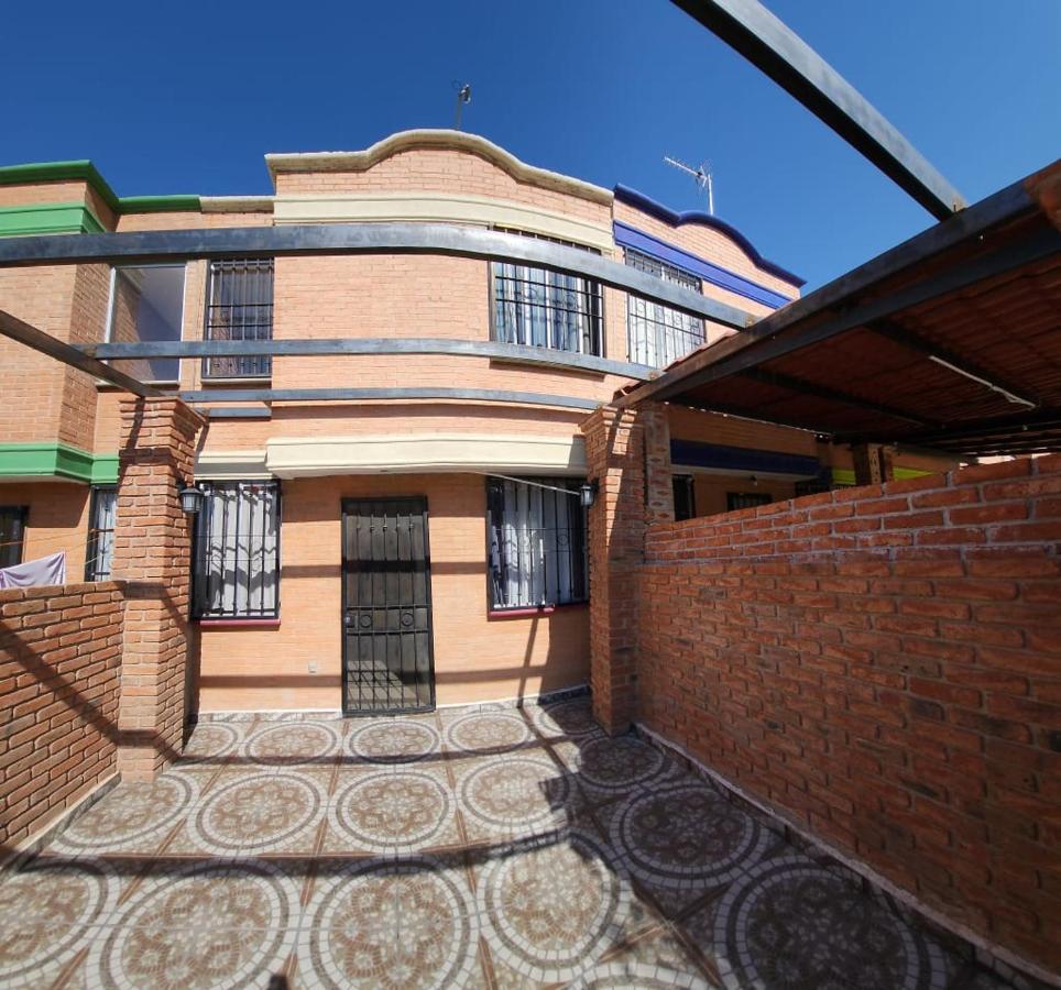 Hermosa Casa en Guanajuato Capital - Chambres d’hôtes Yerbabuena