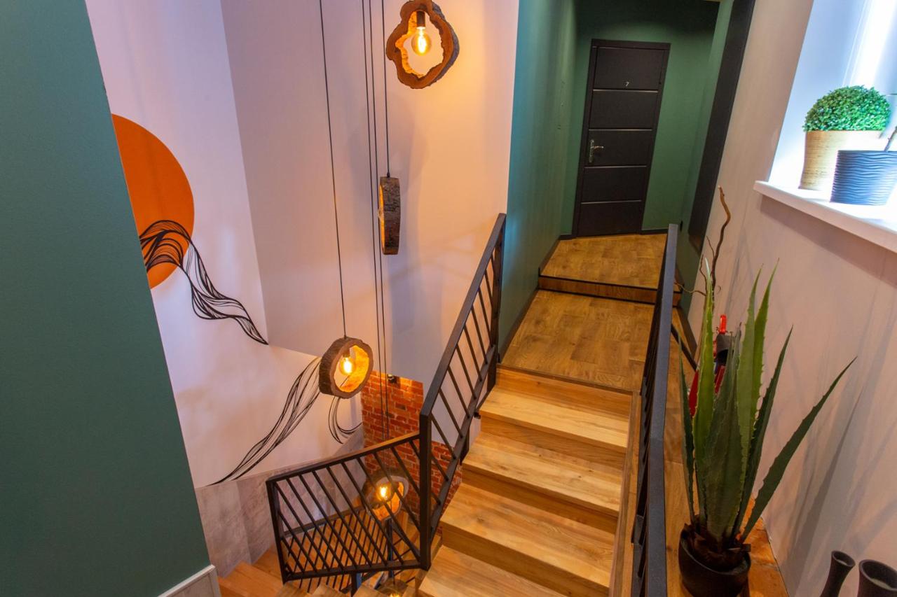 Затишна квартира на Харківській набережній 3-5 - B&B Kharkiv