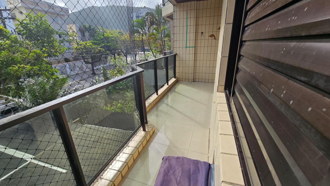 Lindo apartamento reformado a duas quadras da praia da Enseada - B&B Guarujá