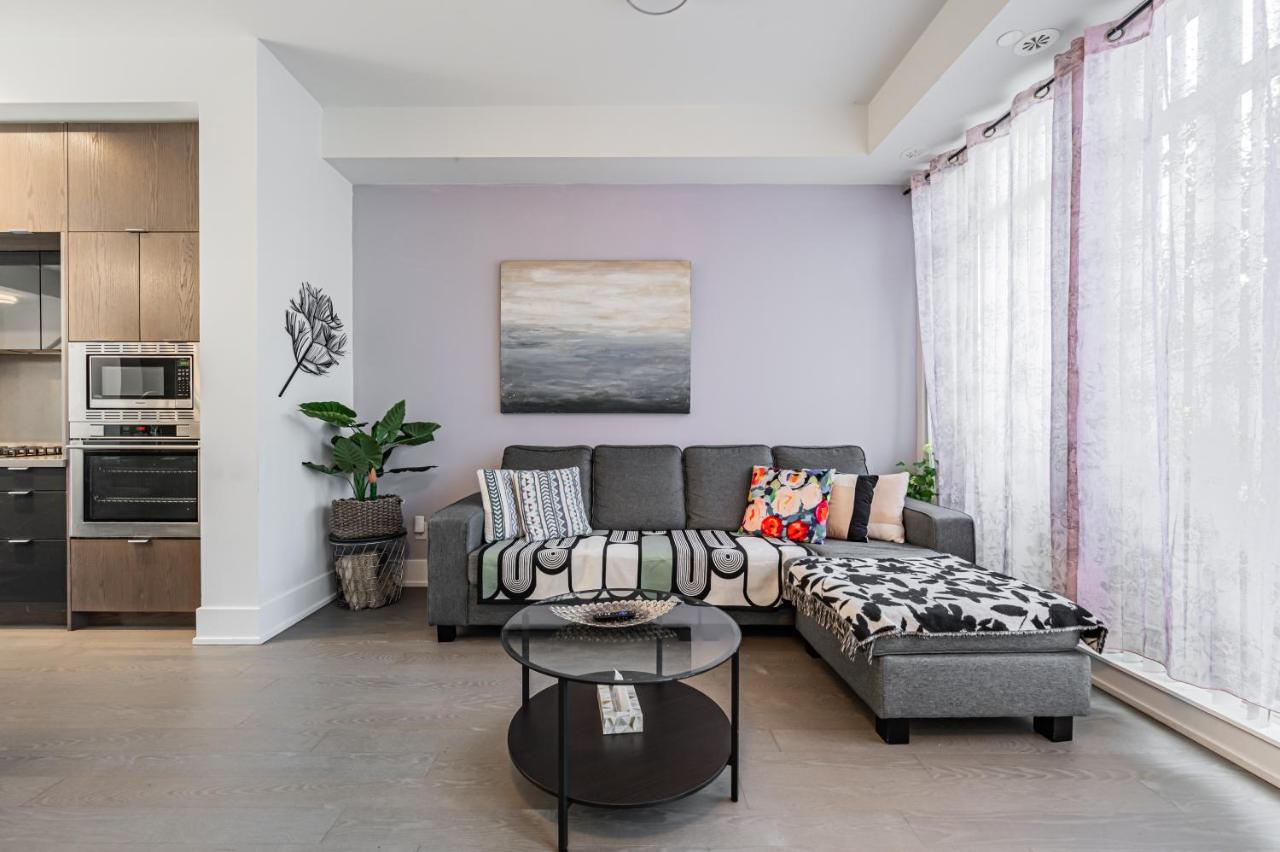 Luxury Properties close to Rogers Center in Toronto Downtown Core - B&B Toronto