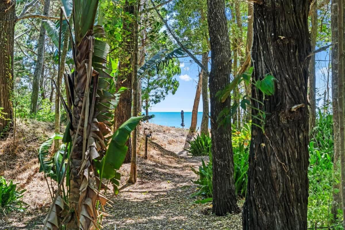 Sol Sanctuary- Beachfront - B&B Toogoom