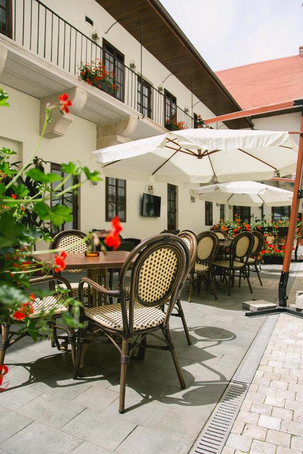 B&B Cluj-Napoca - Le Petit Paris - Bed and Breakfast Cluj-Napoca