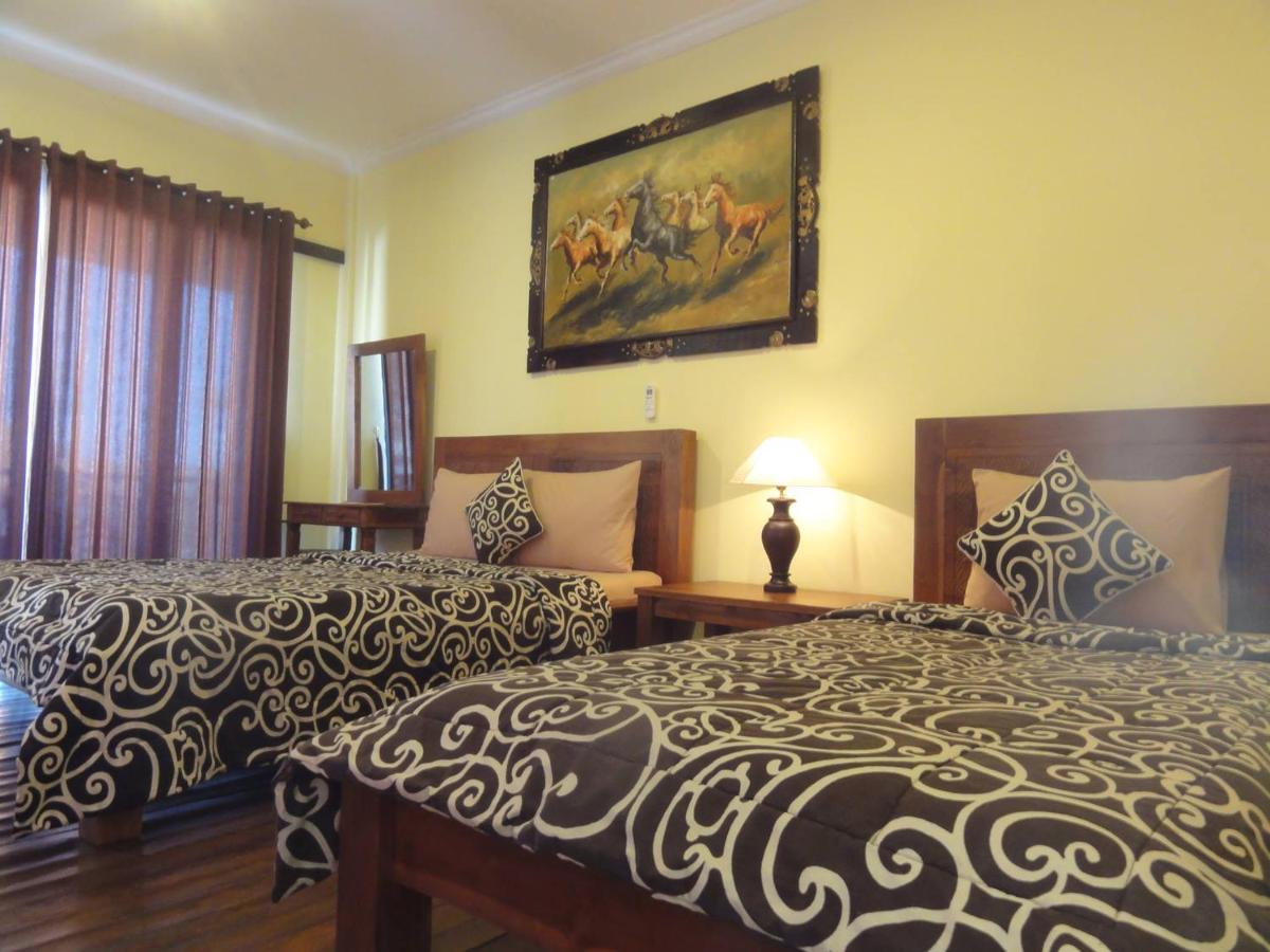 Triple Room with City View