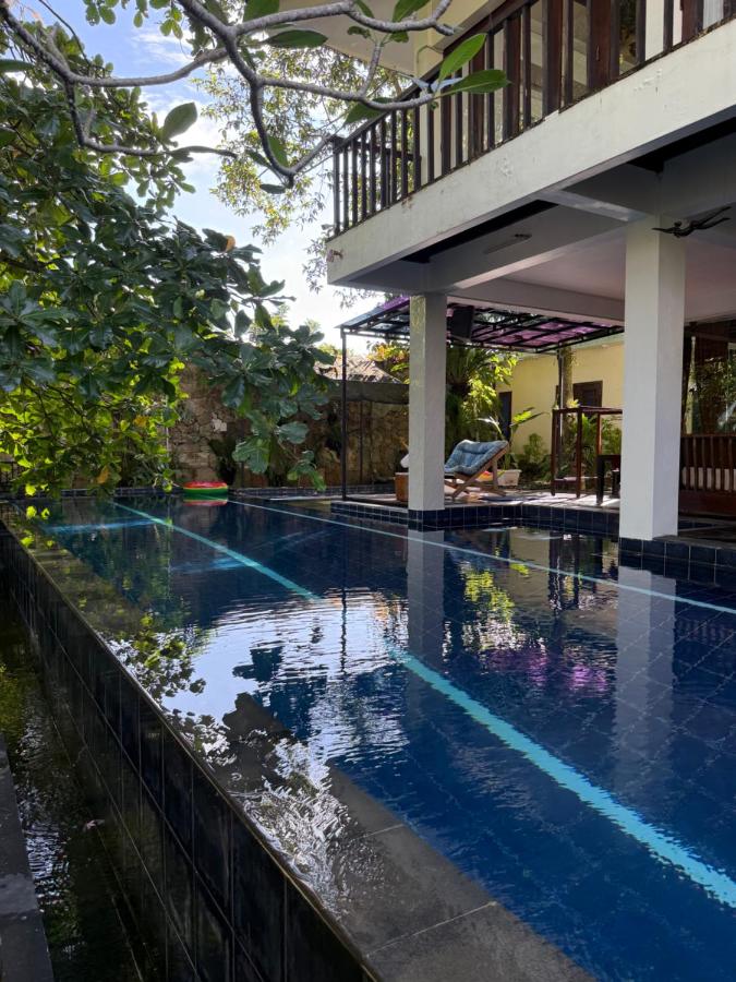 Griya Oma Nining-Large House with Swimming Pool - B&B Bedoyo