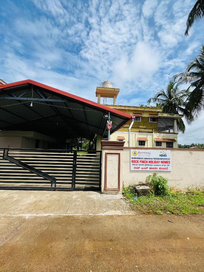 Rock Finch Holiday Homes - Malpe Beach - Chambres d’hôtes Udupi