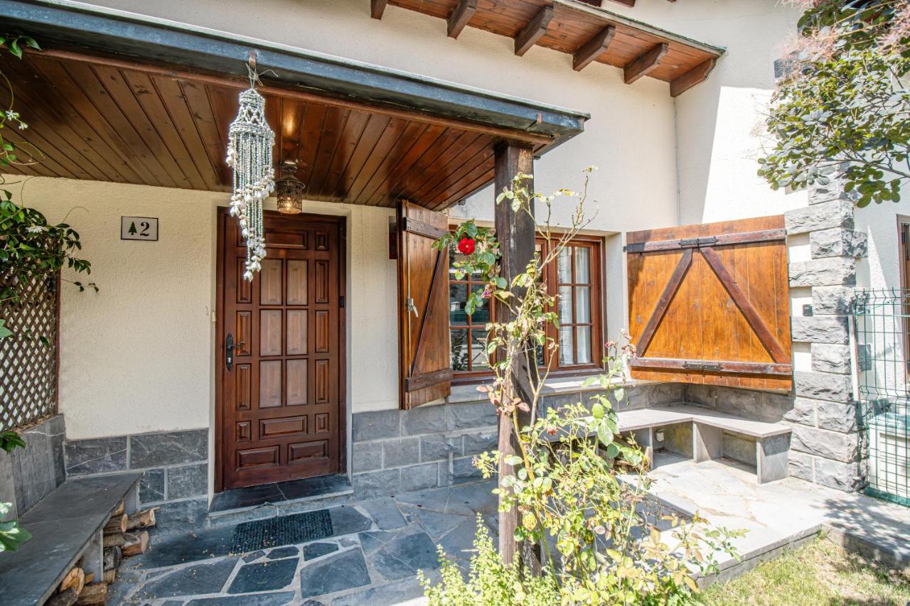 Mountain Escape for Families & Friends in Pyrenees - Bed and Breakfast Fiscal