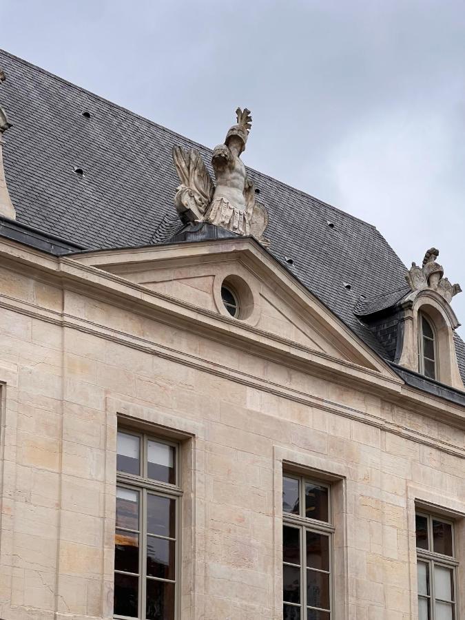 Le pédestre - Appartement cosy hyper centre-ville de DIJON - Bed and Breakfast Dijon