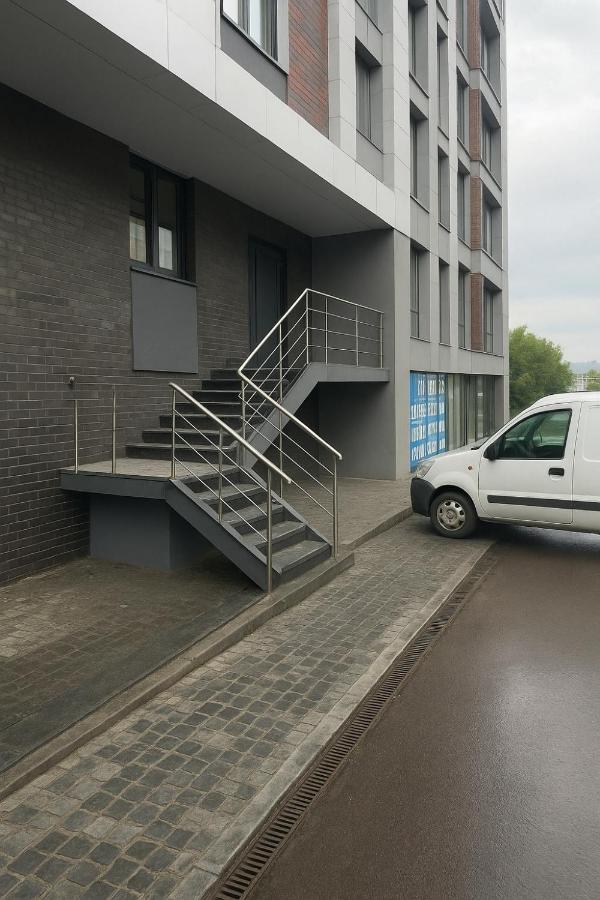 Апартаменти MYFREEDOM поруч із метро Контрактова площа - Chambres d’hôtes Kiev