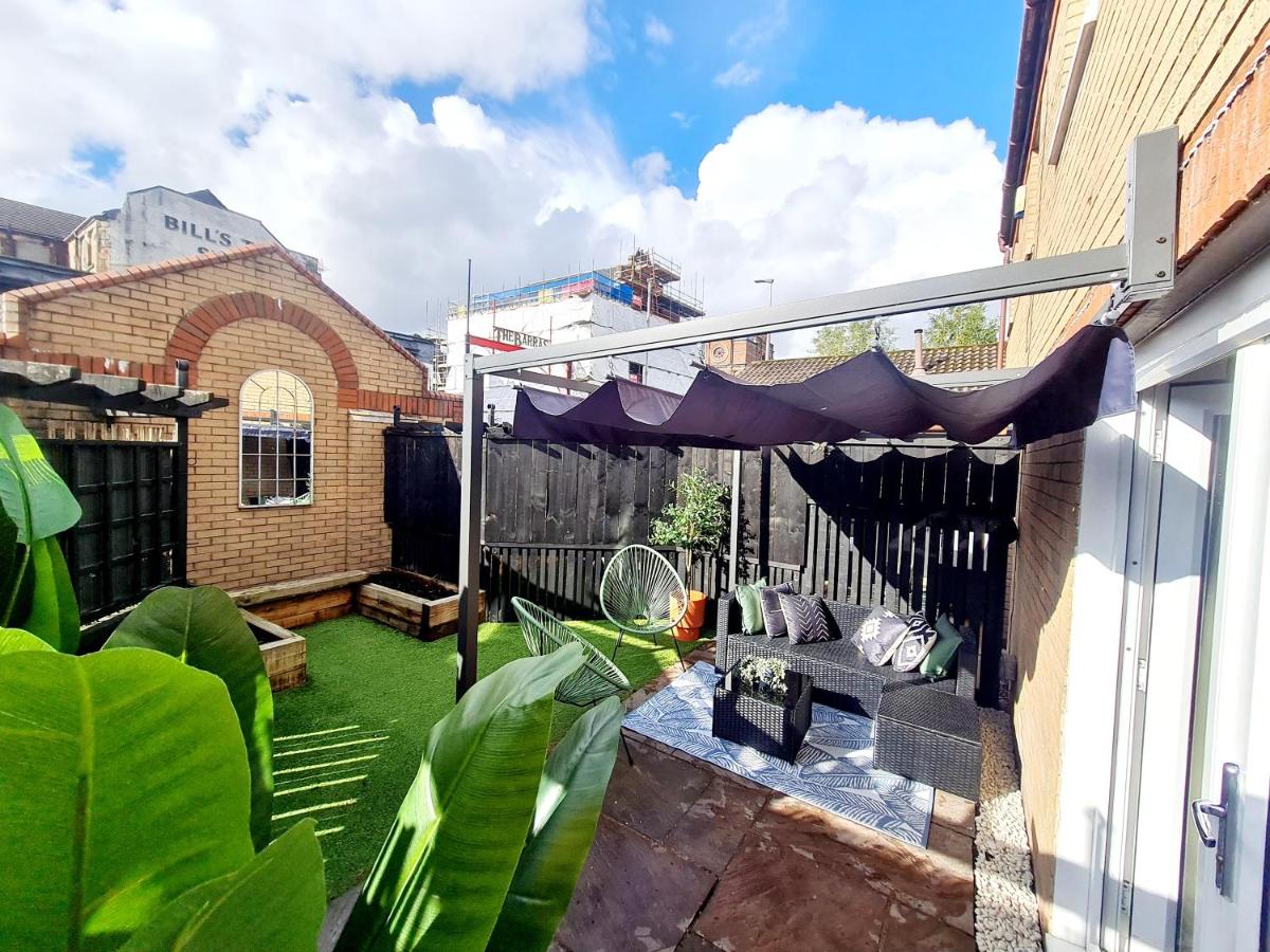 Urban 4BR house - Central-FREE parking-NO PARTY - B&B Glasgow