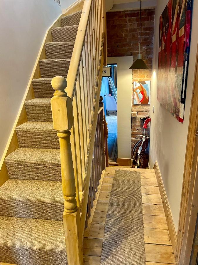 Luxury Victorian Townhouse - Mulligan's Rest - B&B Deal