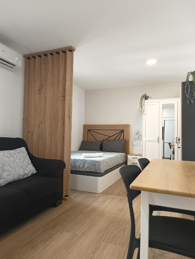 Be Happy Confort Vallecas II - B&B Madrid