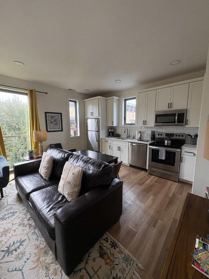 Downtown Traverse City Capri Condo 316 - B&B Traverse City