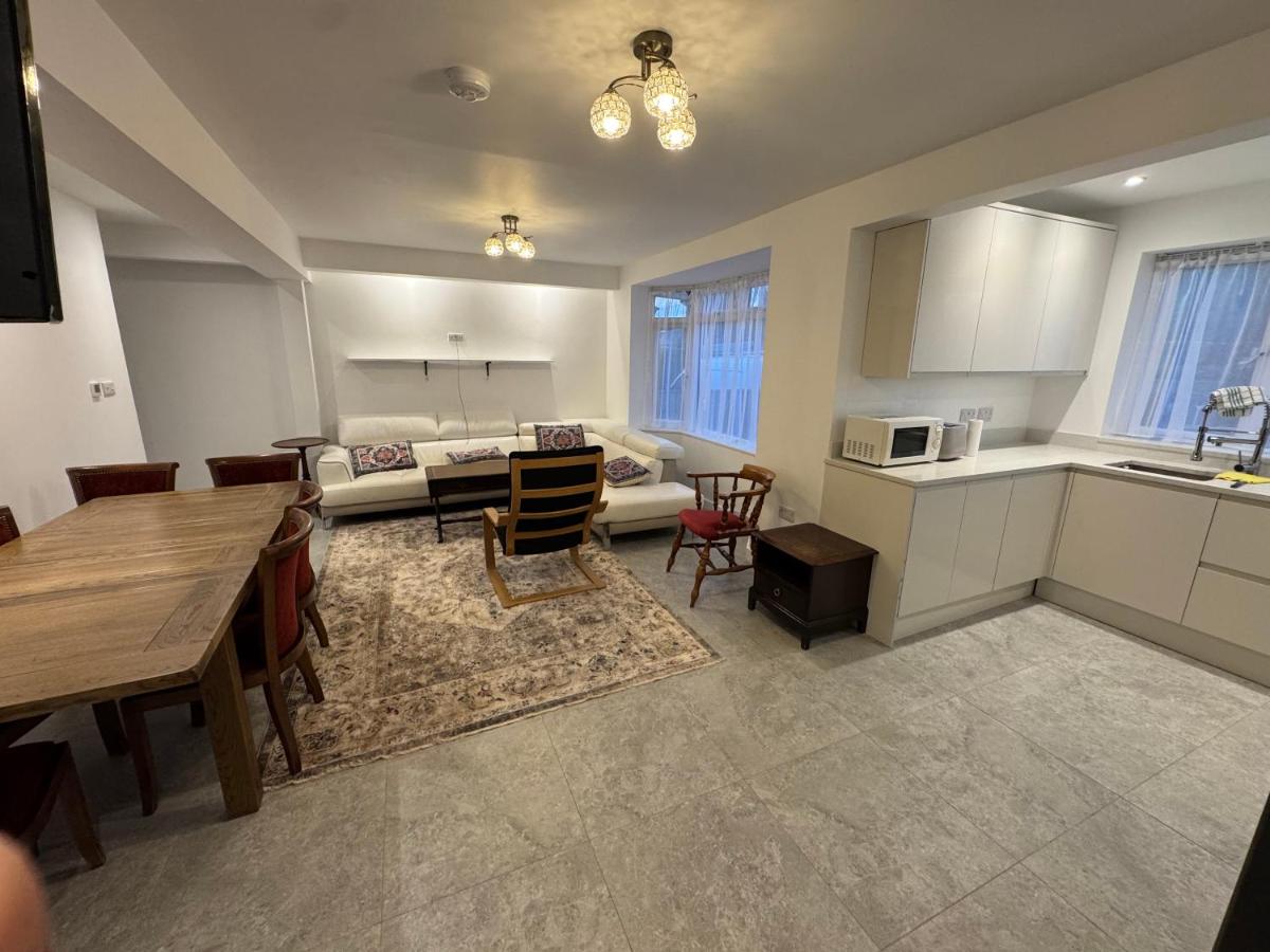 Camera Matrimoniale con Bagno Privato