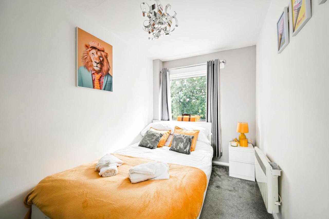 Modern 3-Bedroom Maisonette with Free Parking in Epping - B&B Epping